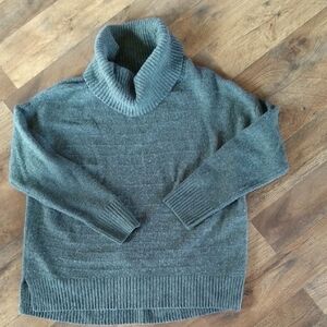Old Navy Ribbed Sweater